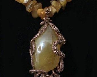 Baltic amber pendant and necklace