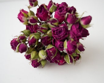 Bouquet of dried roses, natural materials, floral, home decor, home decoration