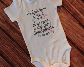 Pregnancy announcement onesie | Etsy