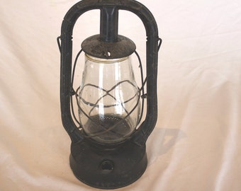Vintage Dietz Monarch Kerosene Lantern