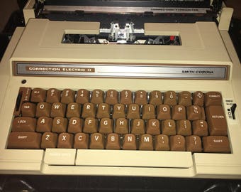 Vintage 1980's Decorative Typewriter, Smith Corona Typewriter Correction Electric II, Working 1980's Typewriter, Typewriter w/Case.