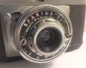 Vintage Spartus "35" bakelite 1940's camera classicvintagebydave