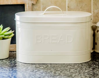 Lovely Vintage Style Cream Tin Bread Bin