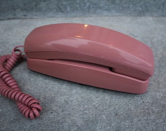 VINTAGE Pink push button phone