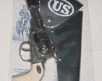 Cavalry Holster Set - Toy Gun with Holster on Original Package-Made In AMERICA -Parris Mfg. Co.