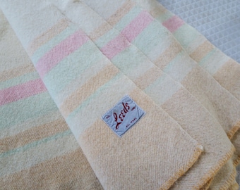 Vintage wool blanket, LEEDS blanket, pastel stripe throw, cabin blanket, country decor, wool bedcover, camp blanket, ski lodge ,