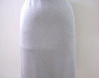 Vintage Metallic Silver Knit Evening Skirt by St. John - Metallic Silver Gray Cocktail Party Skirt St. John Marie Gray - Size Small 4