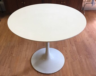 Mid Century Modern Burke Tulip Table