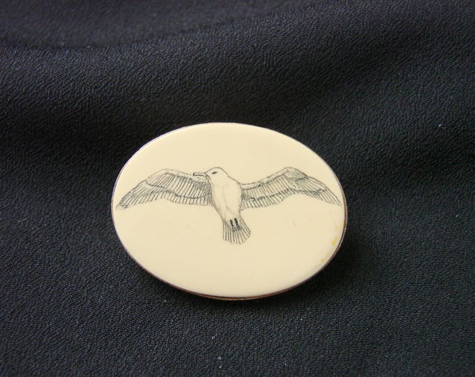 Vintage Designer Signed Barlow Scrimshaw Bird Brooch / Jewelry / Jewellery
