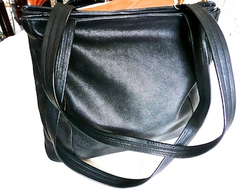 Vintage Purse - ILI Purse - Woman's - Leather Satchel - Black Shoulder Bag - Large Tote -Two Large Cavities - Dual Leather Handles -Work Bag