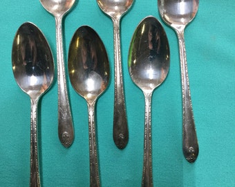 Wm. Rogers & Sons Exquisite Pattern Teaspoons