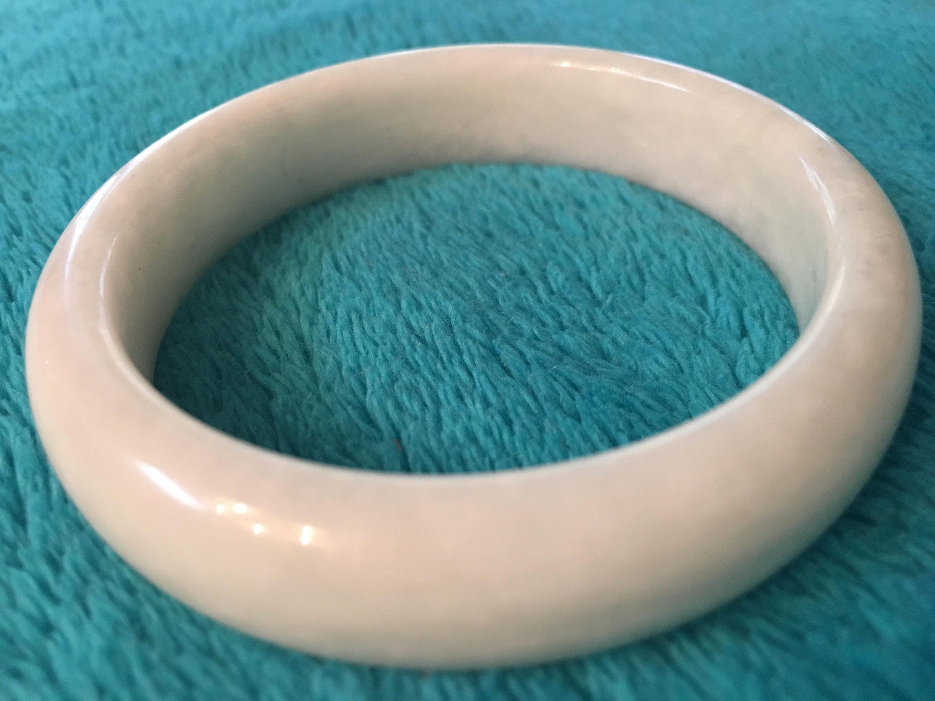 Vintage White Jade Bangle Bracelet