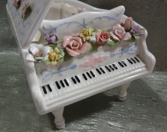 Porcelain Piano Music Box