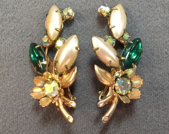 Big Green Vintage Rhinestone Clip Earrings. Free shipping