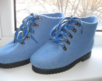 Demi-season shoes. Felted shoes. Shoes .Zhenskaya handmade shoes.