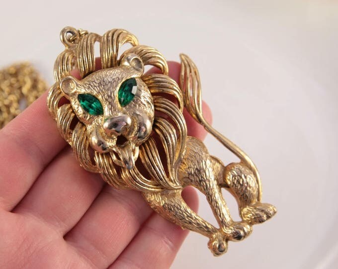 Lion Necklace Sitting Lion Emerald Eye Pendant Whimsical Costume Jewellery August Birthday Gift Leo Necklace Gold Chain Bib Necklace Present