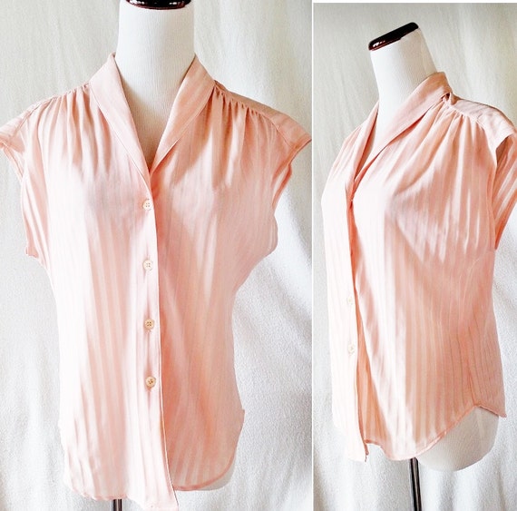 Vintage Donnkenny Vertical Peach Blouse. Medium