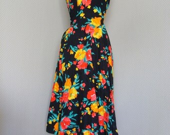 Vintage Rockabilly Hawaii Floral Halter Dress