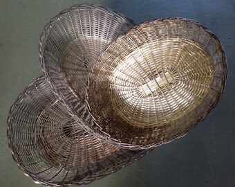 Set of 3 twisted iron baskets