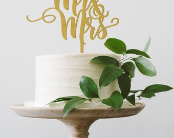 SALE - Mr & Mrs Cake Topper, Wedding Cake Topper, Mr and Mrs Wood Cake Topper, Calligraphy cake topper