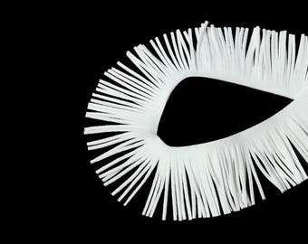 2 m stripe in suede white fringe