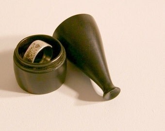 A Ring Presentation Box, Ring Box