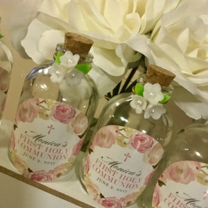 Buyer photo rocio1295, who reviewed this item with the Etsy app for iPhone.