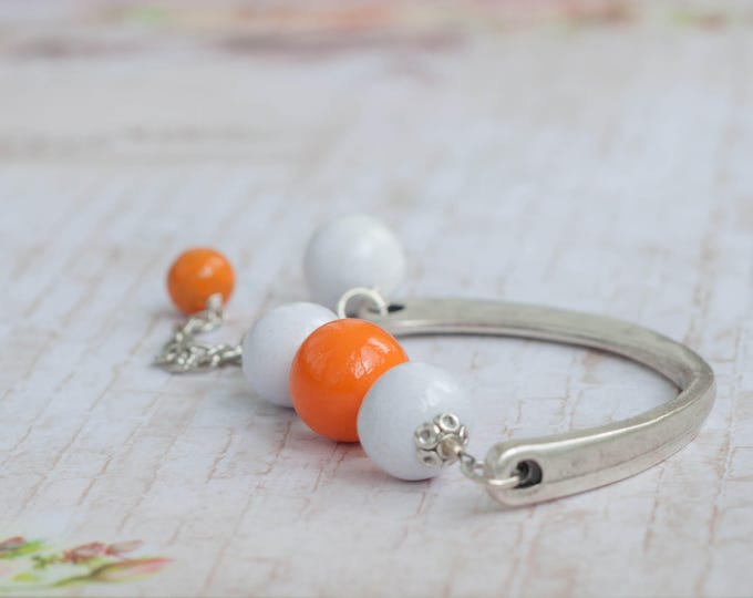Birthday gift for women, Orange and white bracelet, Orange white jewelry, White bracelet, White bead bracelet, Birthday present for daughter
