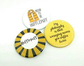 Newt Scamander- Badge/Magnet - Proud to be Hufflepuff - Worrying - Harry Potter Badges/Magnets - Quotes