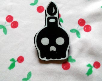 Skull Pin - Creepy Cute - Kawaii - Candle Skull - Candle Button - Creepy Button - Decoupage - Handmade Button - Clay Skull - Skull Candle