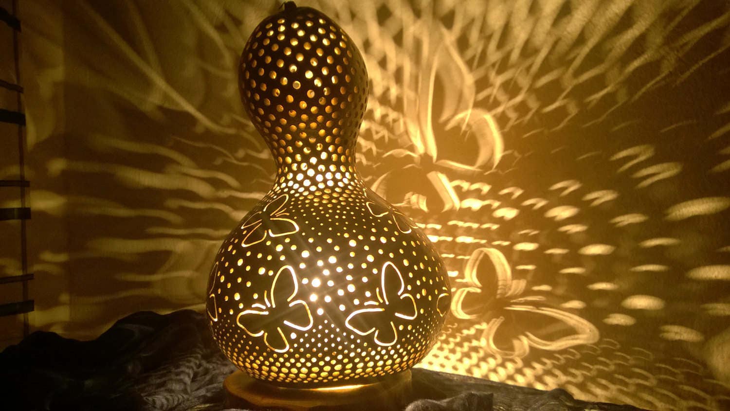 NEW TURKISH HANDMADE 'The Dark Polymorphic' GOURD CABALASH BEADED LAMP