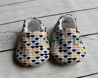 Soft sole baby shoes | Baby booties | Gender neutral baby shoes | CPSC compliant | Crib shoes | Soft sole shoes | Toddler slippers