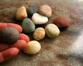 Small Beach Stones, Beach Rocks, Jewelry Making Supplies, Sea Stones, Raw Materials, Art Craft Supplies, Stones and Pebbles, Stones to Paint