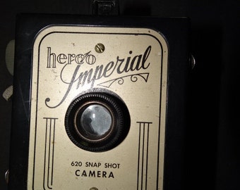 HERCO IMPERIAL CAMERA * Vintage Box Style 620 Snap Shot in Excellent Condition Rare Mid Century Collectible Displayable Photography Treasure