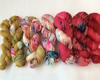 yarn Kit for find your fade shawl/ 7 colors / hand dyed yarn /Speckled / 515grammes / Fingering merino superwash/ yarn kit to knit shawl