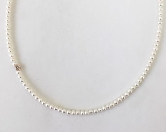 Excellent White Diamond Pearl, White Diamond and Pearl Necklace