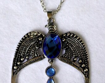 Rowena Ravenclaw Hufflepuff tiara necklace Harry Potter saga