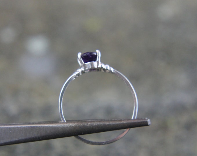 Sterling Silver Oval Cut Purple Amethyst Gemstone Ring Size 6.75, February Birthstone, Ladies Jewelry, Gift for Her, Dainty Stackable Ring