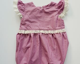 Lilac and Lace Romper, Baby Romper, Girls clothes, Baby clothes, Baby shower, Baby Winter clothes, Baby Summer clothes, Pretty baby clothes