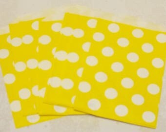 12 Yellow Polka Dot Paper Bags. Grocery Bags. Candy Bags. Party Favor Bags. 5 1/8 x 6 3/8".