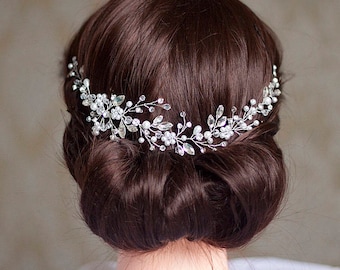 Bridal Headpiece, Crystal Bridal Hair Piece, Cristal and Pearl Bridal Headpiece, Bridal Hair Halo, Crystal and Pearl Wedding Hair Piece.