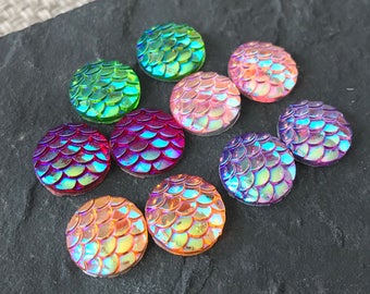 12 mm round resin mermaid scale cab - cabochons mixed colour Iridescent 10 in total