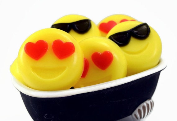 Emoji Soaps 2 Small Guest Soap Bars Heart Eyes Emoji