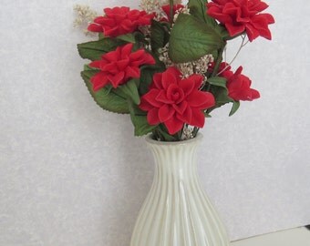 Floral arrangement,red flowers,handmade,cold porcelain,colorful,durable,gift