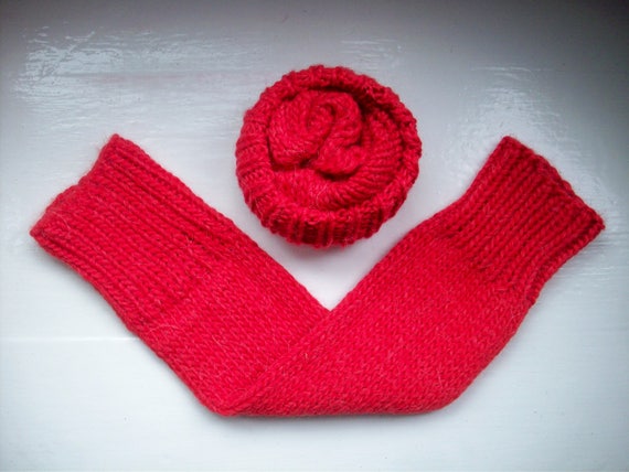 Leg warmers, luxury, super soft, unisex, longer, chunky, wool alpaca mix, warm, classic scarlet red by SpinningStreak