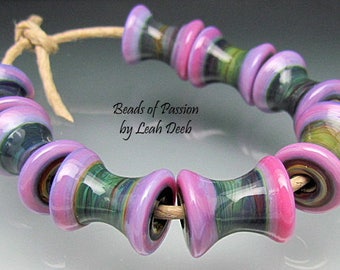 Glass Beads of Passion Handmade Artisan Lampwork - 8 Shiny Pink Tie Dye - Spools