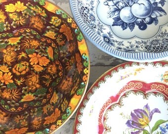 Vintage Daher Tin Bowl -Choice - Orange, Blue or Floral