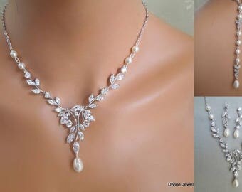 Bridal Pearl Necklace Set Ivory Swarovski Pearls Bridal backdrop Necklace Set Bridesmaid Necklace Earrings Wedding Pearl Necklace Set RITA