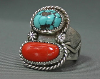 Mans Turquoise ring Bisbee Mine & Mediterranean red coral Jim Saunders artsit , RG-559