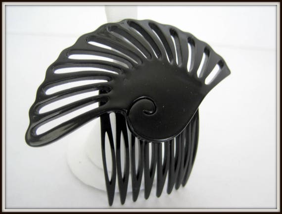 Art Deco Hair Comb - Black Lucite - Large Hair Ornament